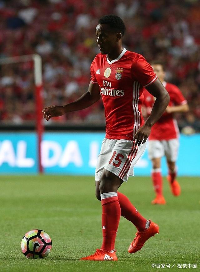 关于纽约尼克斯今夜外线爆发；志在葡超名次提升；信心回归；轮换策略成焦点的信息